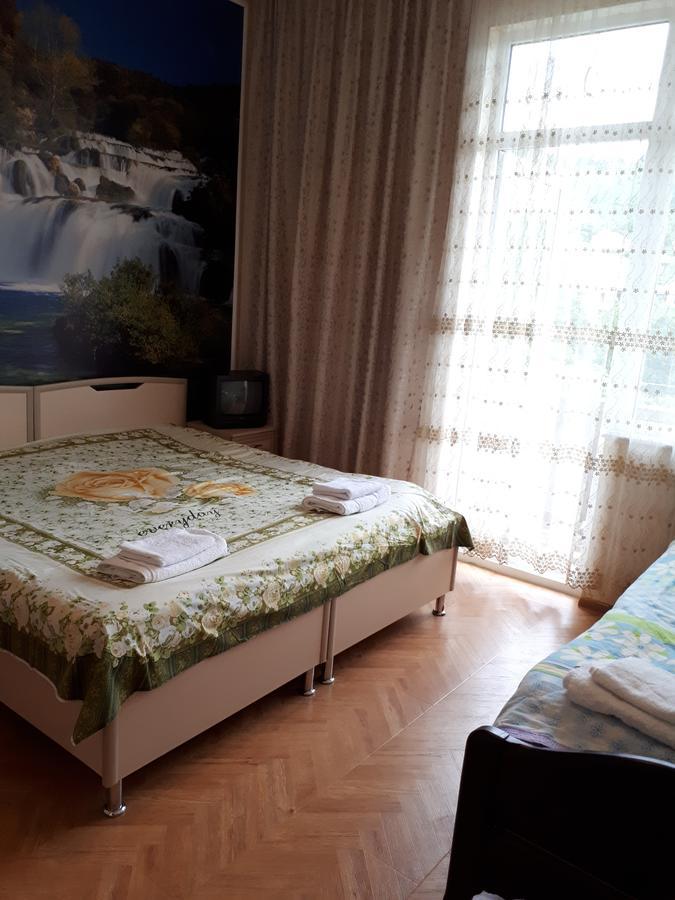 Guest House In Sarpi Exterior foto